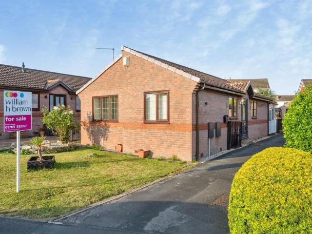 House for sale in Harlington, Doncaster
