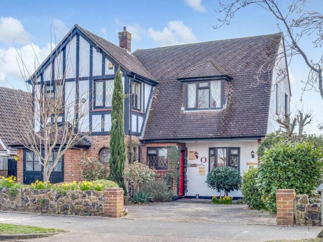House for sale in North Shoebury, Alton Barnes
