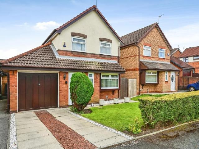 House for sale in Calderstones