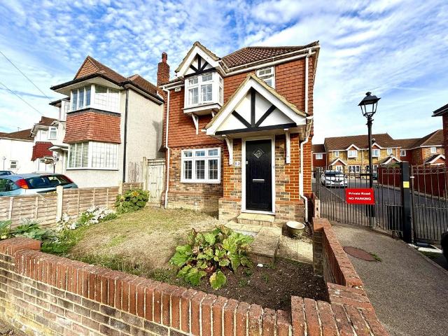 House for sale in Royal Borough of Kingston upon Thames, Greater London