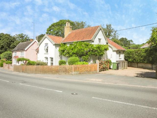 House for sale in Eastbridge, Suffolk