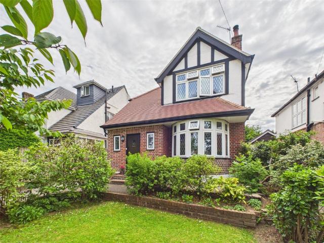 House for sale in Throop, Bournemouth