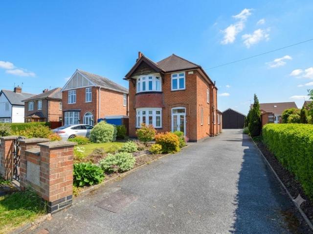 House for sale in Elmfield, Leicestershire