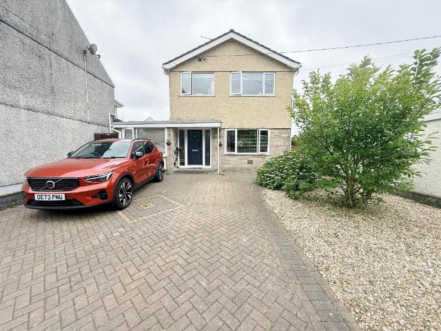 House for sale in Pontarddulais, Wales