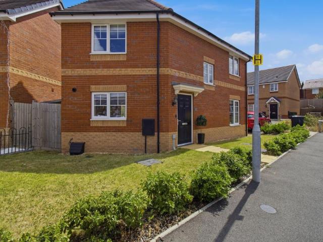 House for sale in Red Hill, Worcestershire