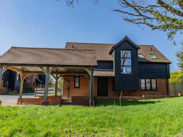 House for sale in Sandown Park, Kent
