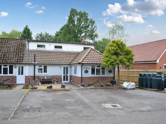House for sale in Red Hill, Surrey
