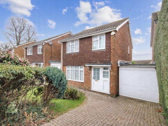 House for sale in Perryfields, West Sussex