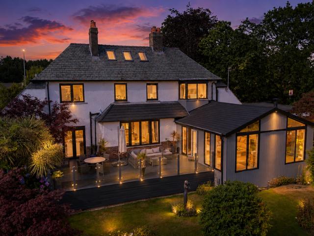 House for sale in Roby Mill, Lancashire