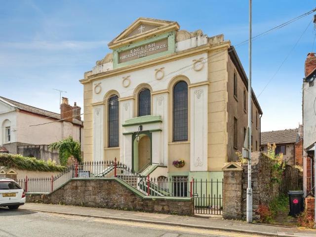 House for sale in Holywell, Wales