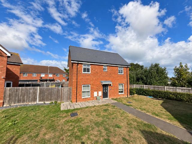 House for sale in Millmead, Acol