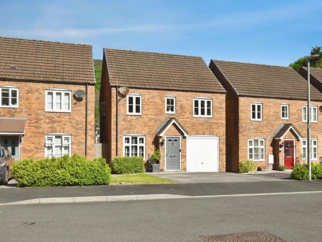 House for sale in Ystalyfera
