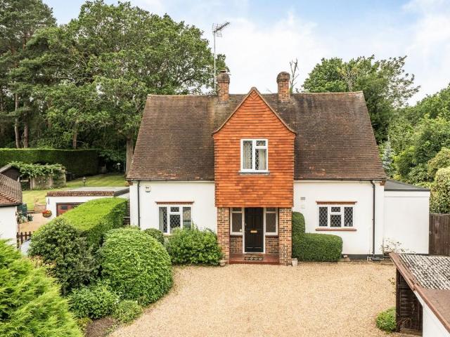 House for sale in Sheerwater, Woking