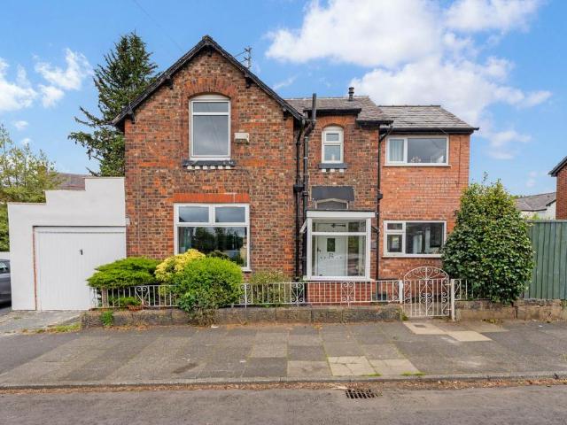 House for sale in Heaton Park, Bury