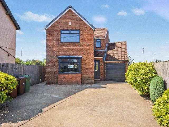 House for sale in Durkar, West Yorkshire