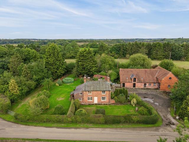 House for sale in Crowton, Cheshire