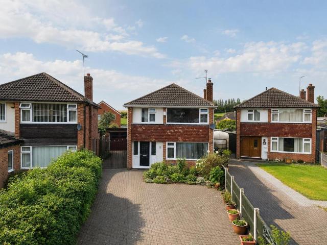 House for sale in Barton In Fabis, East Midlands