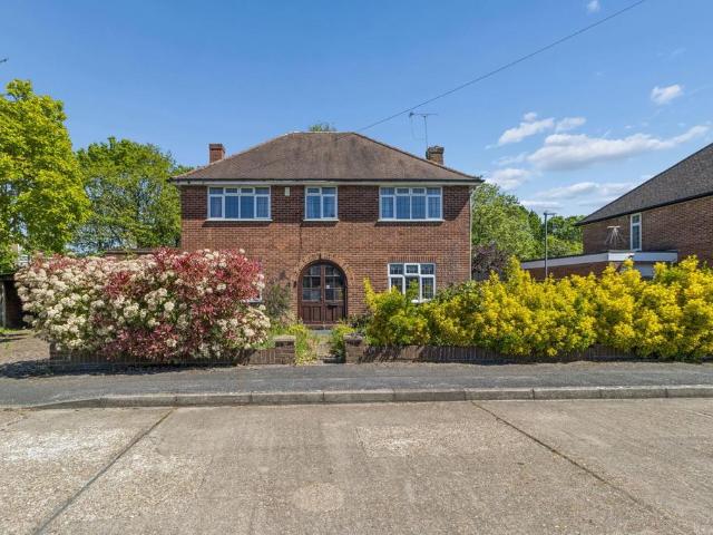 House for sale in Pinner, Greater London