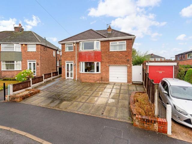 House for sale in Runcorn Heath, Halton