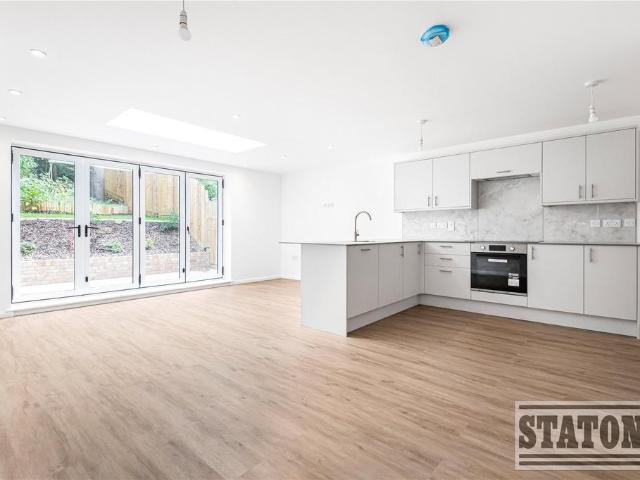House for sale in High Barnet, Greater London