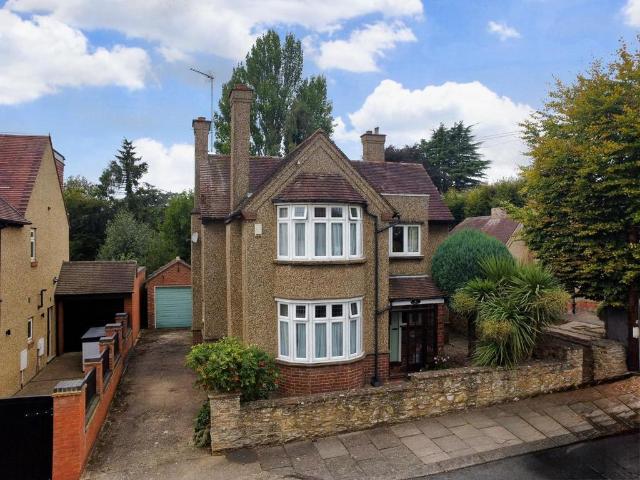 House for sale in Headlands, Northampton
