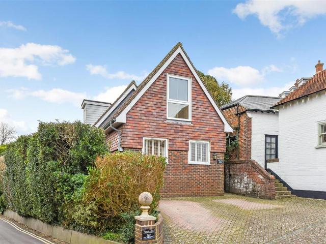 House for sale in Arundel, Clapham