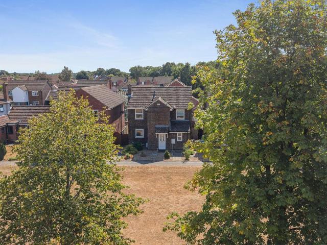 House for sale in Chelmondiston, Suffolk
