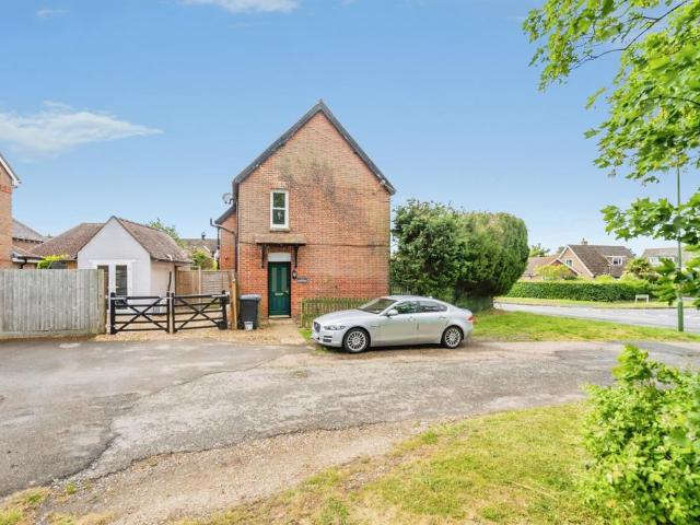 House for sale in Aldingbourne, Clapham