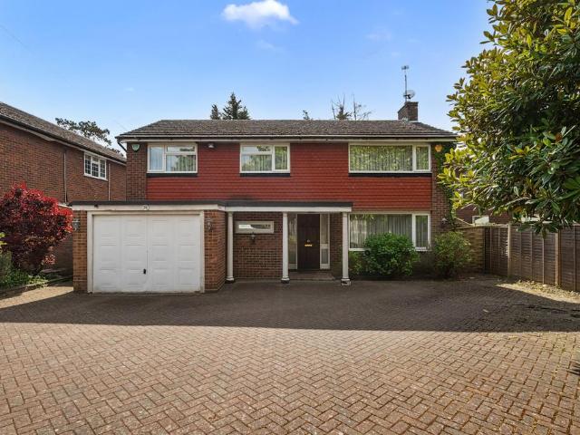 House for sale in Northwood, Greater London