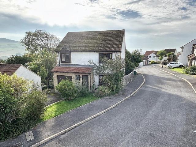House for sale in Charmouth