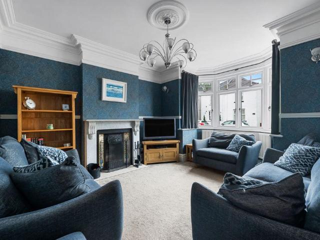 House for sale in Greater London