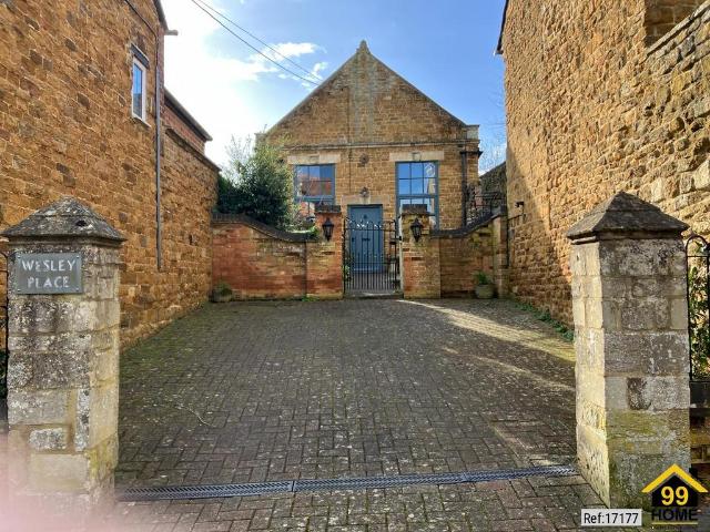 House for sale in Evershot, Oxfordshire