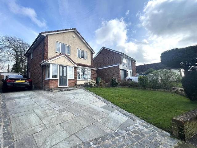 House for sale in Garforth, West Yorkshire