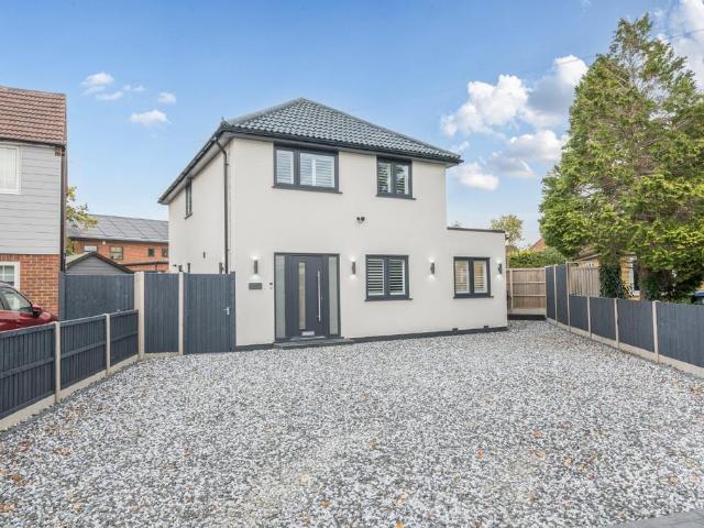 House for sale in Chepping Wycombe, Loudwater