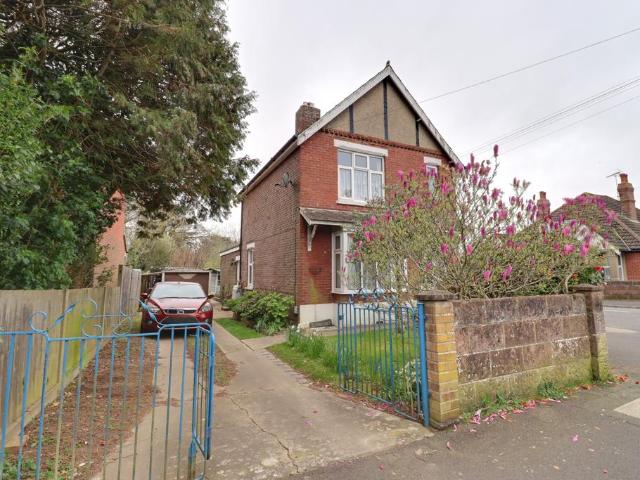 House for sale in Spring Vale, Hampshire