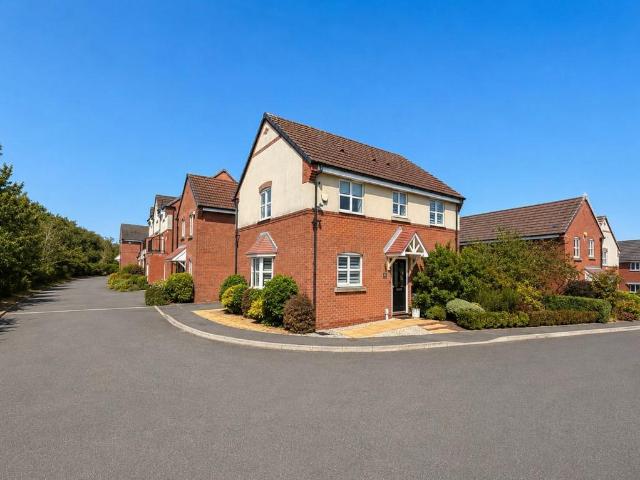 House for sale in Solihull Lodge, West Midlands