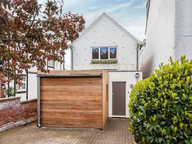 House for sale in Mill Hill, Isle Of Man