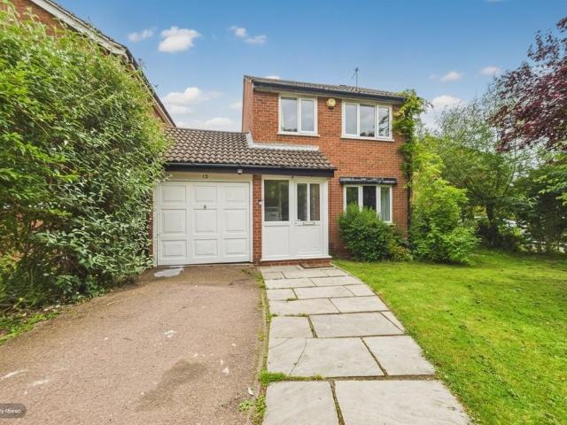 House for sale in Elmfield, Leicestershire