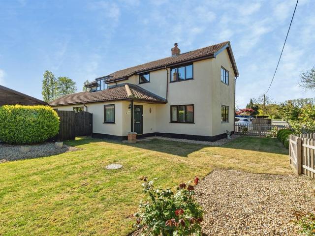 House for sale in Bedingfield, Suffolk