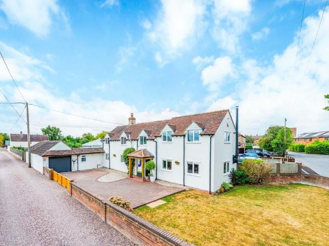 House for sale in Heath Lanes, Telford