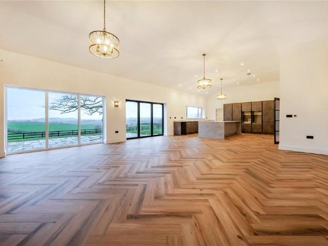 House for sale in Evershot, Oxfordshire