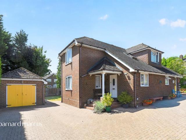 House for sale in Pachesham Park, Surrey