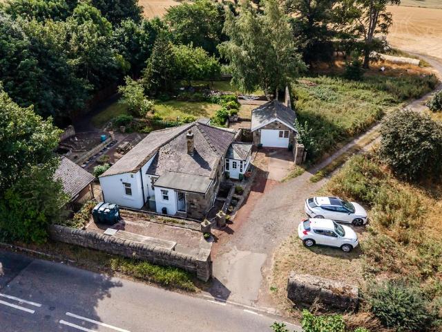 House for sale in Heddon-on-the-wall, Northumberland