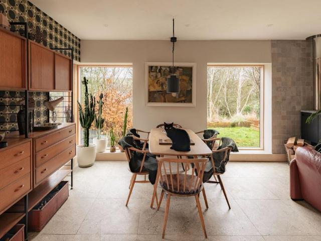 House for sale in Hinchliffe Mill, West Yorkshire