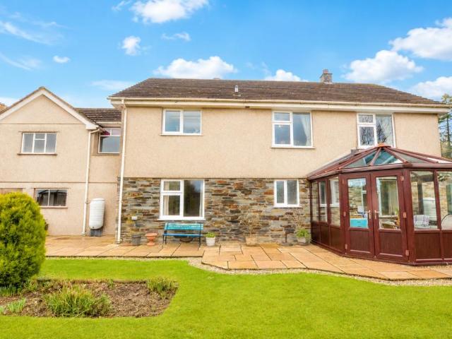 House for sale in Lostwithiel, Cornwall