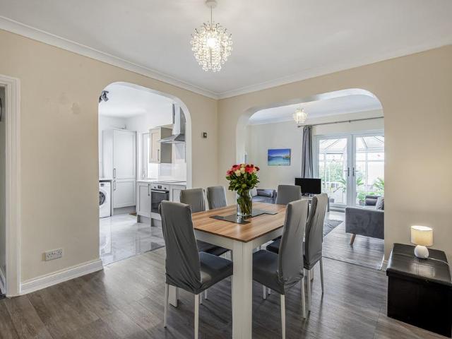 House for sale in Westcourt, Hamerton