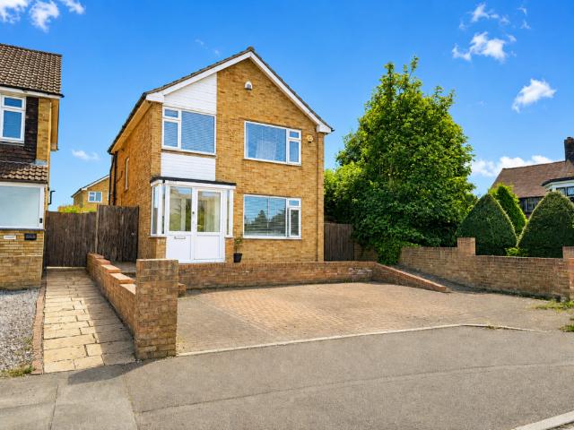 House for sale in Acol, Kent