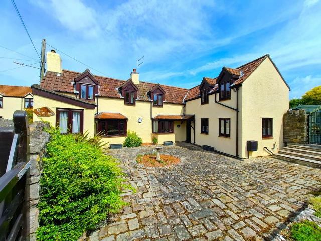 House for sale in Yatton, North Somerset