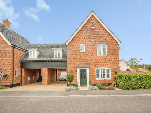 House for sale in Chelmondiston, Suffolk