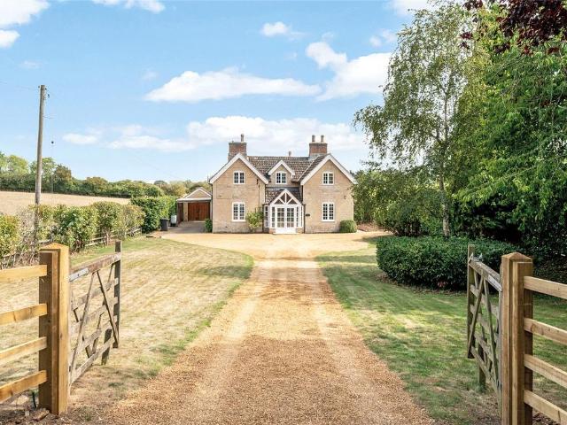 House for sale in Rushton